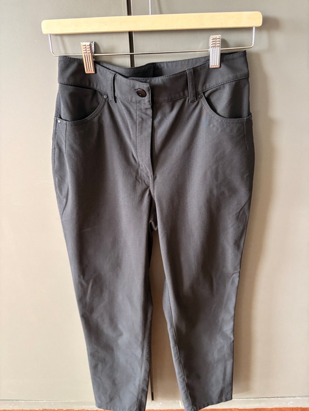 lululemon athletica Women's Cropped Ankle Pants